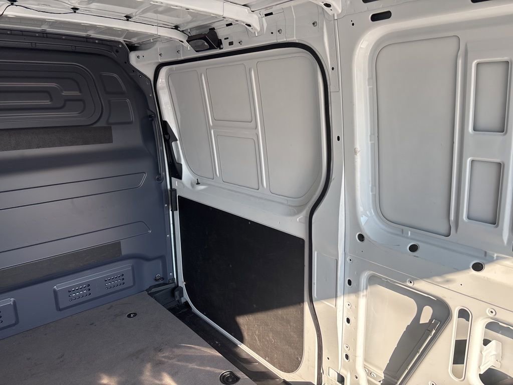 Used 2023 Mercedes-Benz Sprinter 144 Cargo image 16