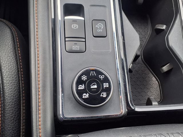 Used 2024 Nissan Pathfinder Rock Creek AWD/4WD image 11
