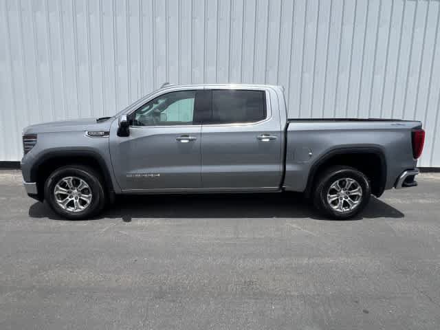 Used 2025 GMC Sierra 1500 SLT AWD/4WD image 3