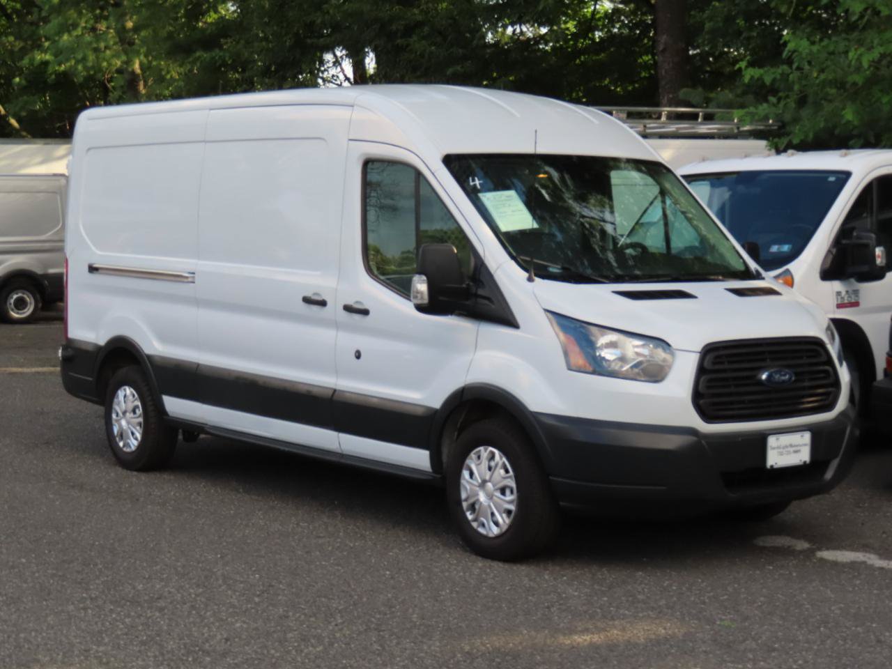 Used 2018 Ford Transit 150 148 Medium Roof RWD image 4