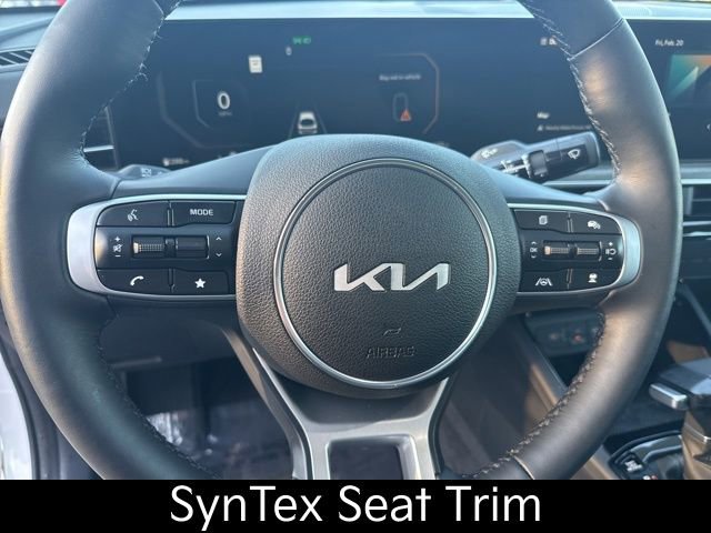 Used 2025 Kia K5 EX image 22