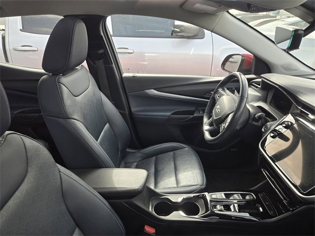 Used 2022 Chevrolet Bolt EUV Premier w/ Sun & Sound Package image 2