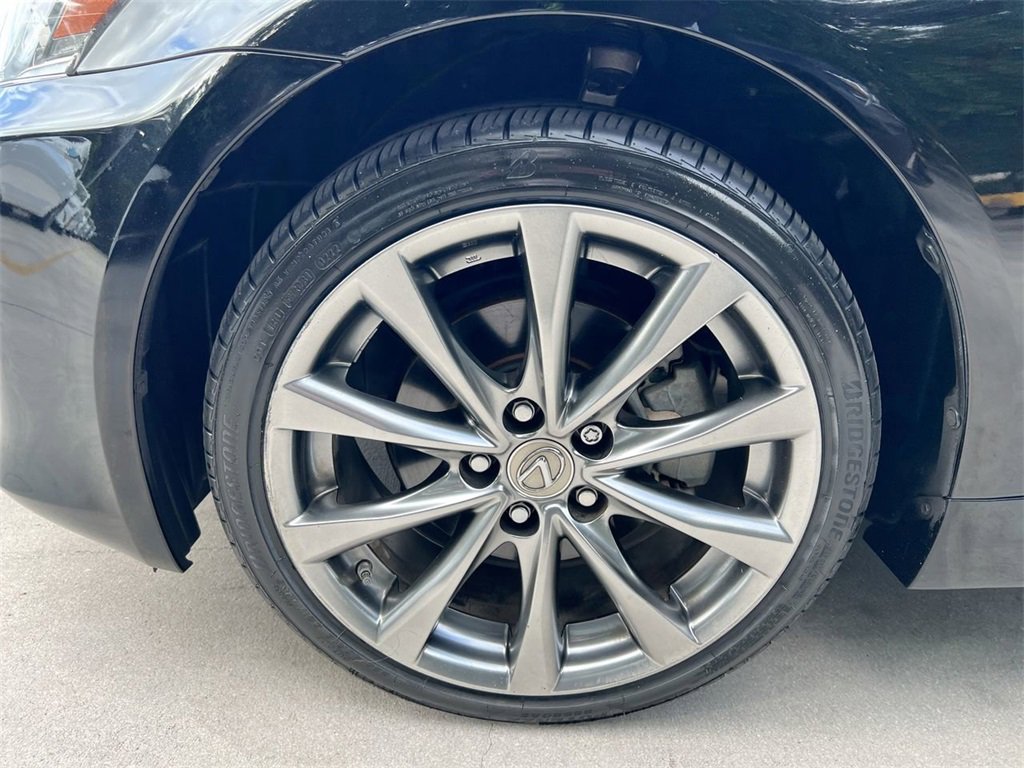 Used 2015 Lexus IS 250C image 9
