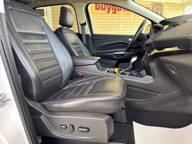 Used 2019 Ford Escape Titanium AWD/4WD image 25