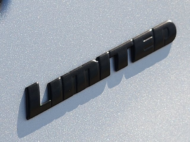 Used 2022 Toyota Tundra Limited RWD image 11