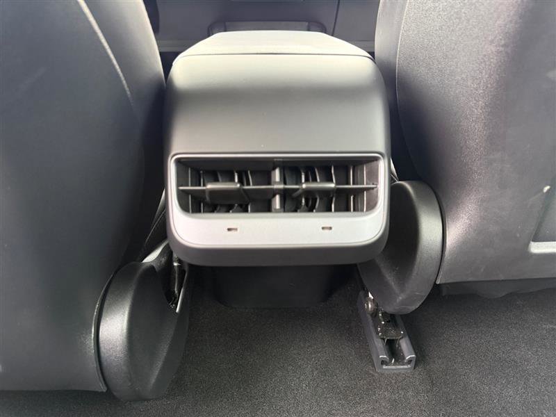 Used 2023 Tesla Model 3 Standard Range RWD image 38