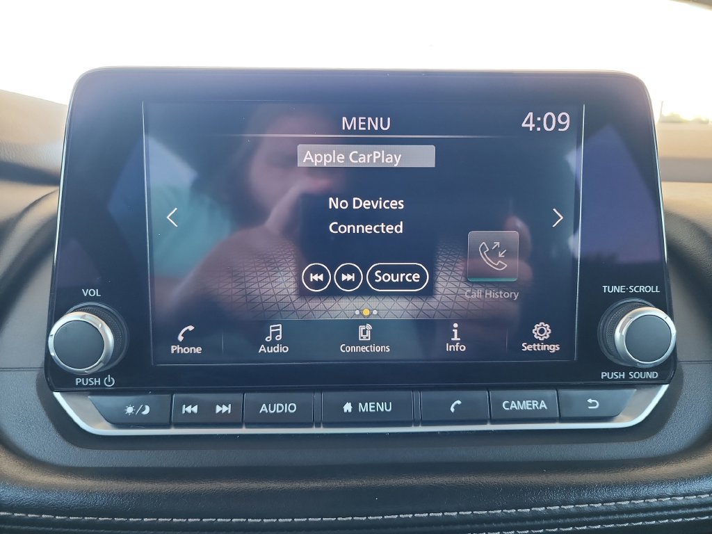 Used 2023 Nissan Rogue S FWD image 25