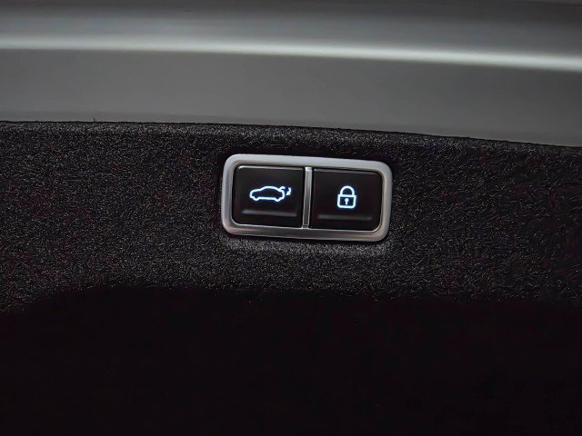 Used 2025 Hyundai Sonata Limited FWD image 43