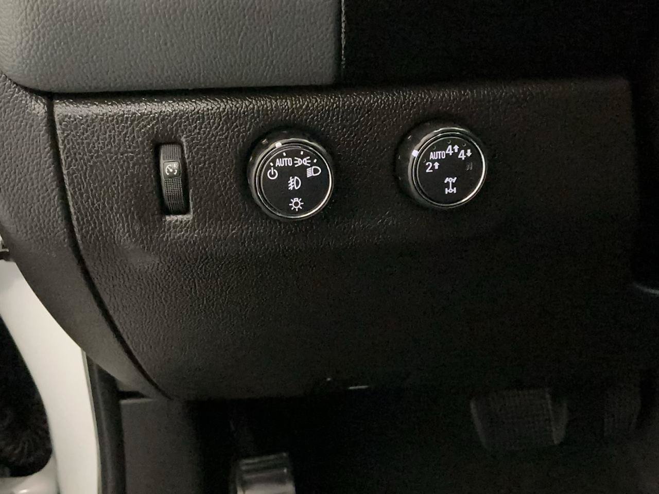 Used 2019 Chevrolet Colorado Z71 AWD/4WD image 16