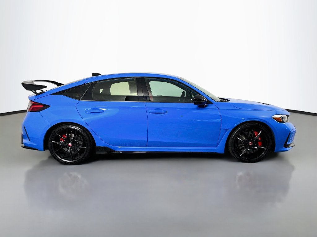 Used 2023 Honda Civic Type R image 9