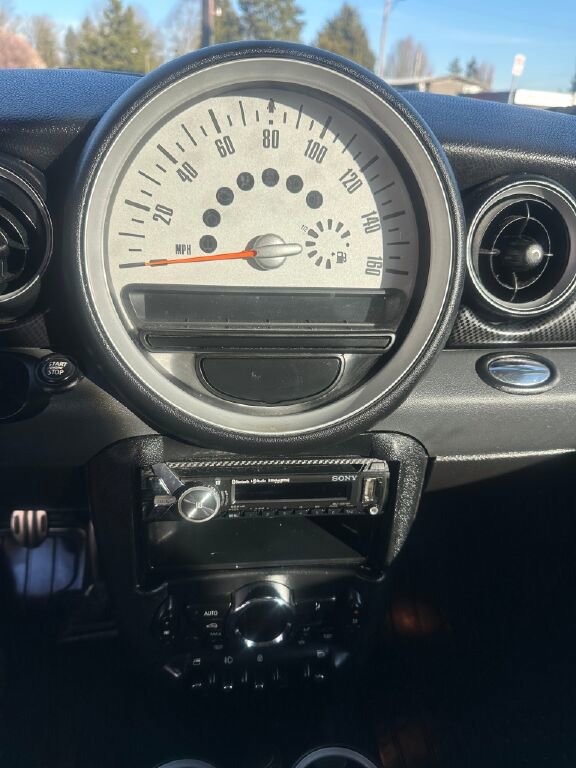 Used 2011 MINI Cooper S image 18