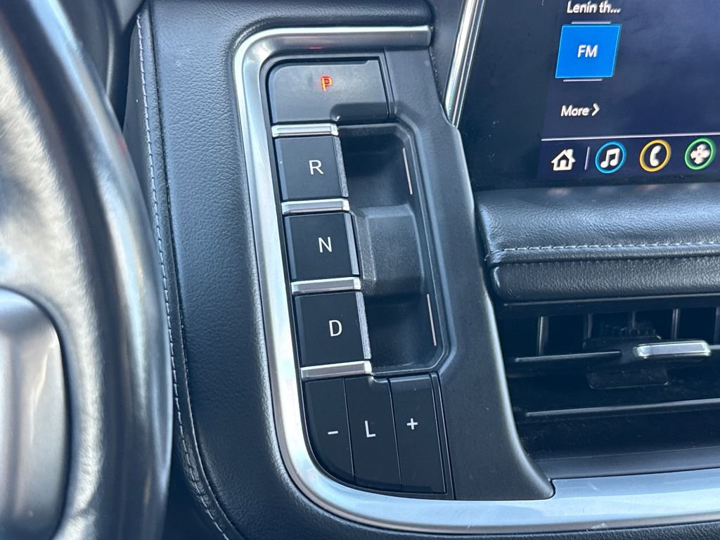 Used 2021 Chevrolet Suburban LS RWD image 23