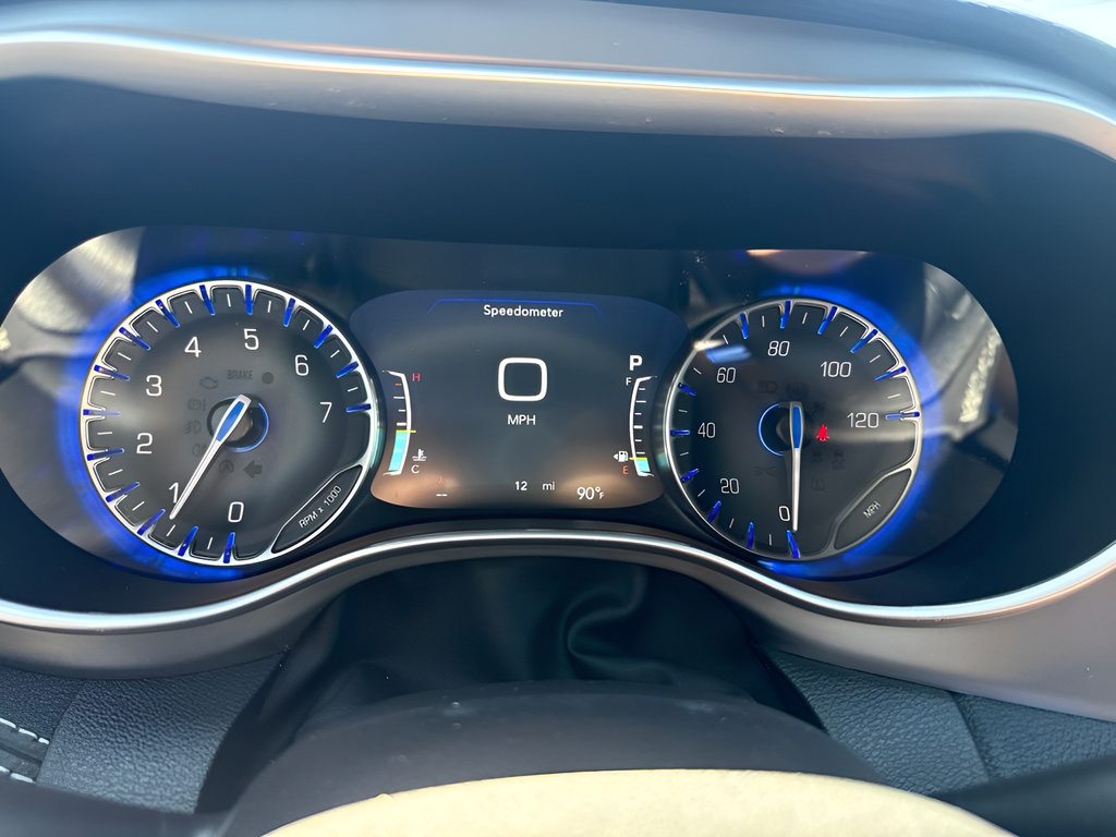 New 2027 Chrysler Pacifica Limited AWD/4WD image 20