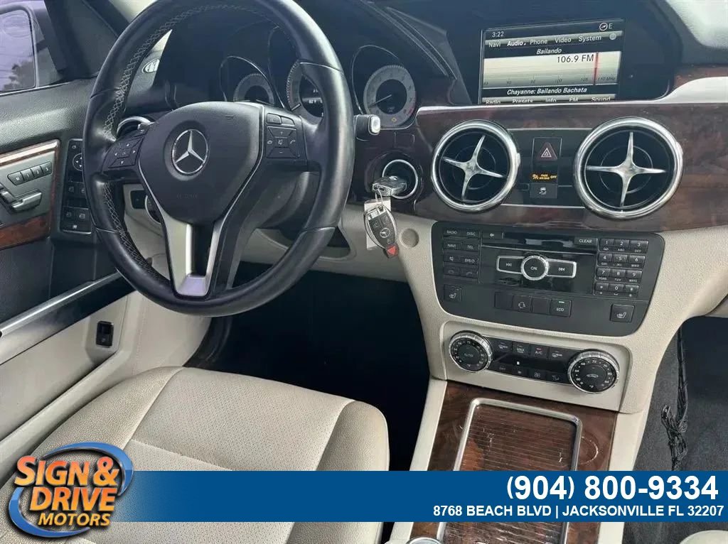 Used 2013 Mercedes-Benz GLK 350 4MATIC image 11