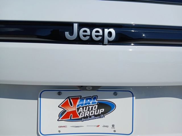 Used 2022 Jeep Grand Cherokee Summit AWD/4WD image 37