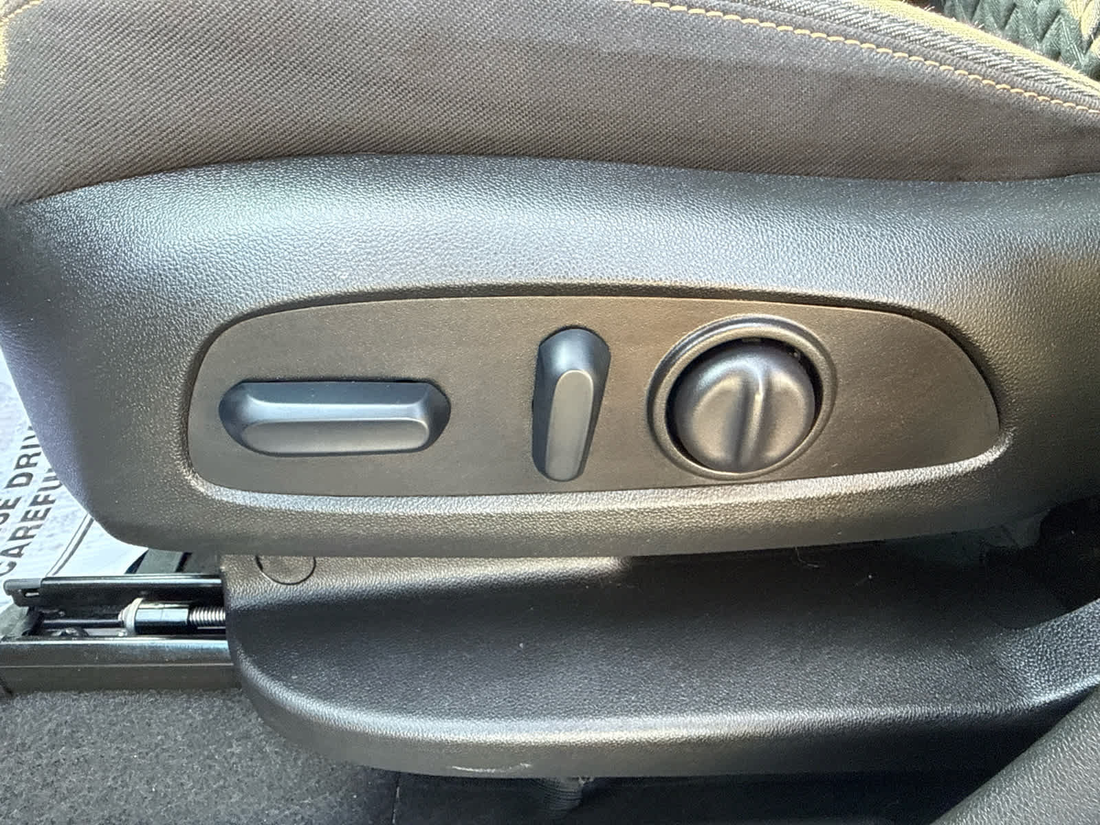 Certified 2024 Chevrolet Equinox LT FWD image 12