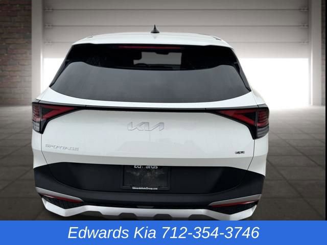 Used 2023 Kia Sportage LX image 5
