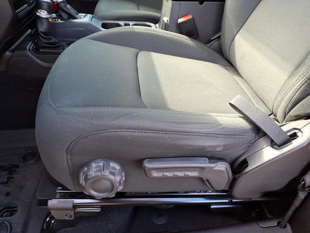 Used 2021 Jeep Wrangler Sport w/ Safety Group image 16