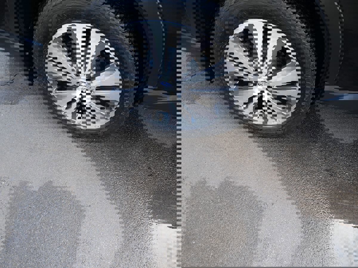 Used 2021 Subaru Ascent Limited w/ Technology Package image 37