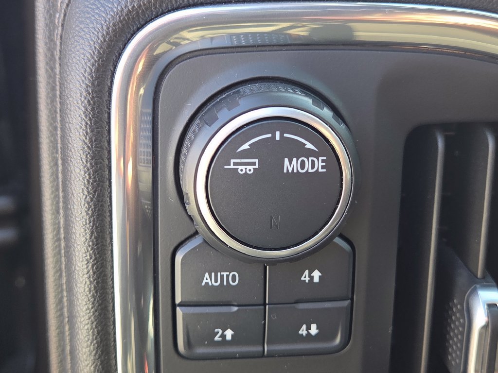 Used 2021 Chevrolet Silverado 1500 LT Trail Boss w/ Bed Protection Package AWD/4WD image 4