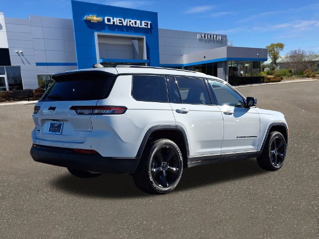 Used 2023 Jeep Grand Cherokee L Laredo AWD/4WD image 26
