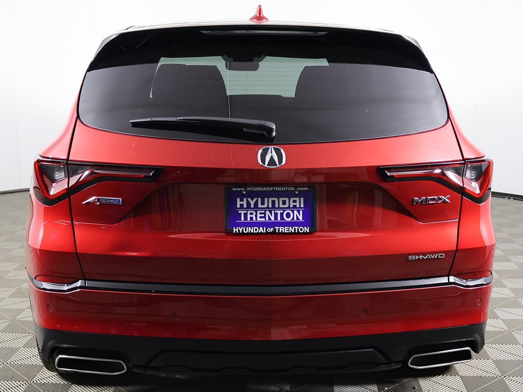 Used 2023 Acura MDX A-Spec image 14