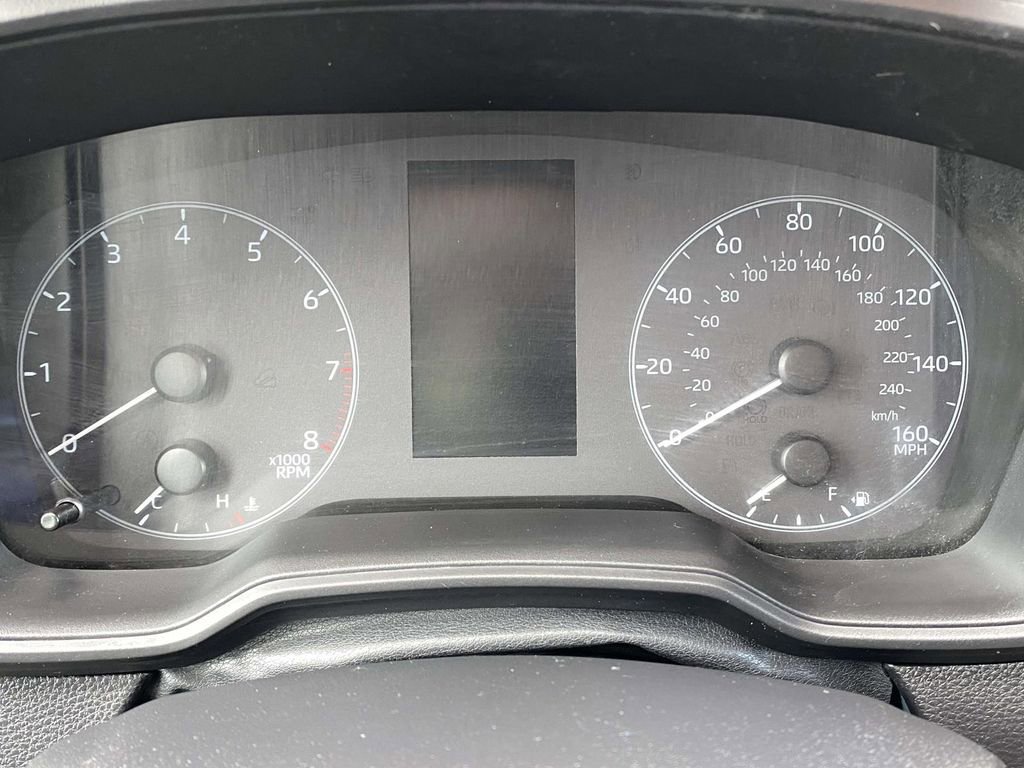 Used 2025 Toyota Corolla LE image 32