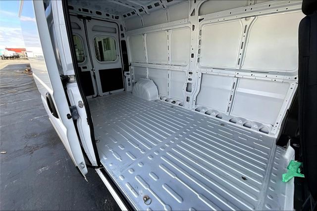 New 2025 RAM ProMaster 2500 w/ Quick Order Package 22G SLT image 20