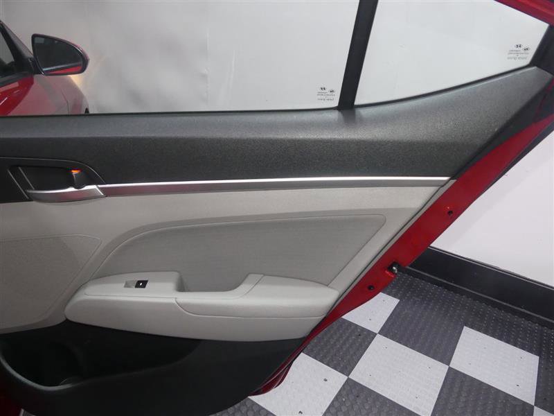 Used 2019 Hyundai Elantra SEL w/ Cargo Package image 26