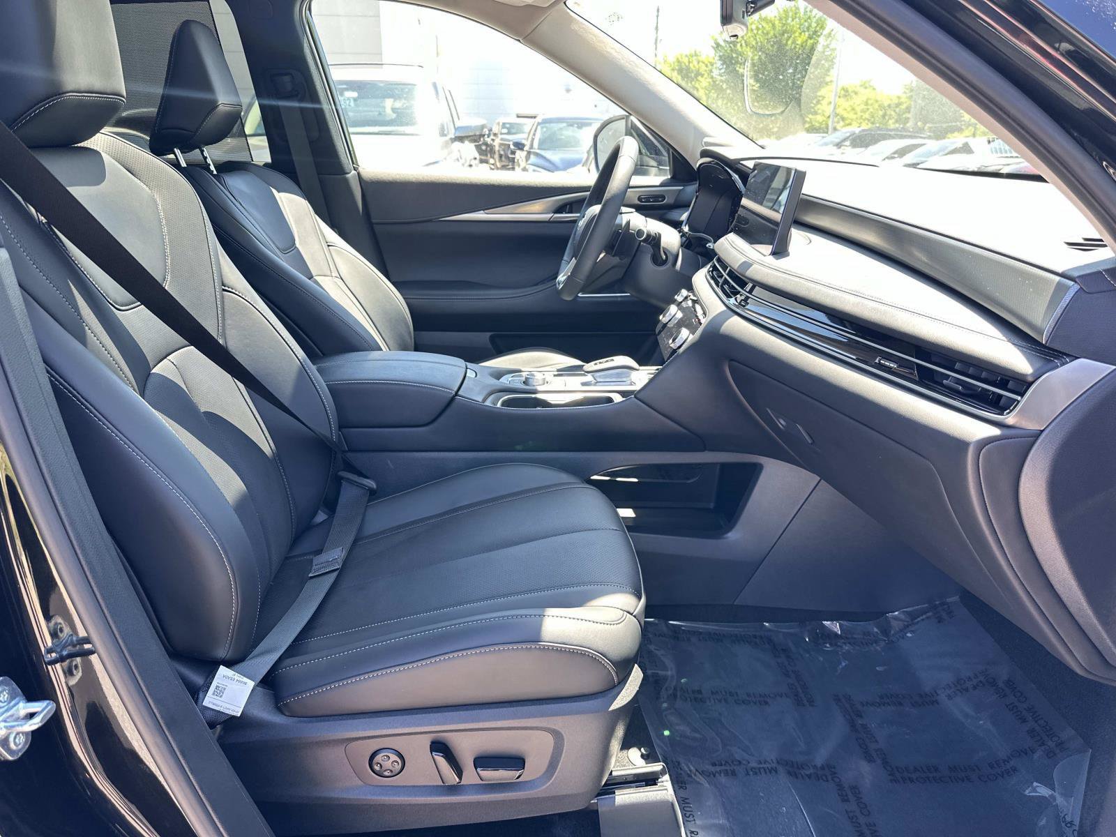 Used 2026 INFINITI QX60 Luxe w/ Cargo Package AWD/4WD image 39