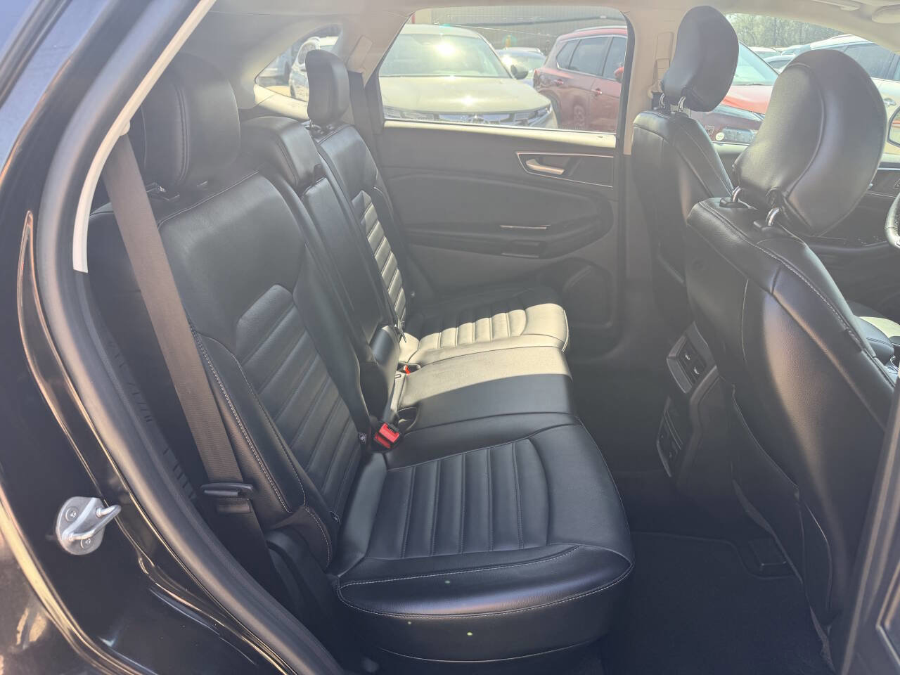 Used 2017 Ford Edge SEL w/ Equipment Group 201A FWD image 18