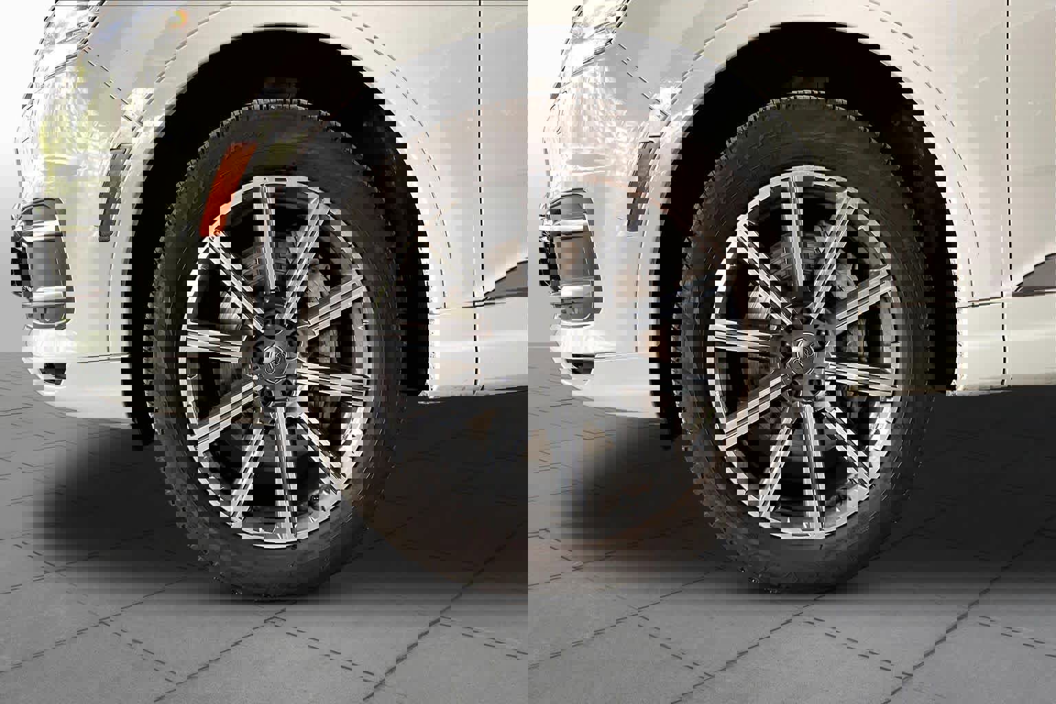 Used 2017 Audi Q7 3.0T Premium Plus AWD/4WD image 10