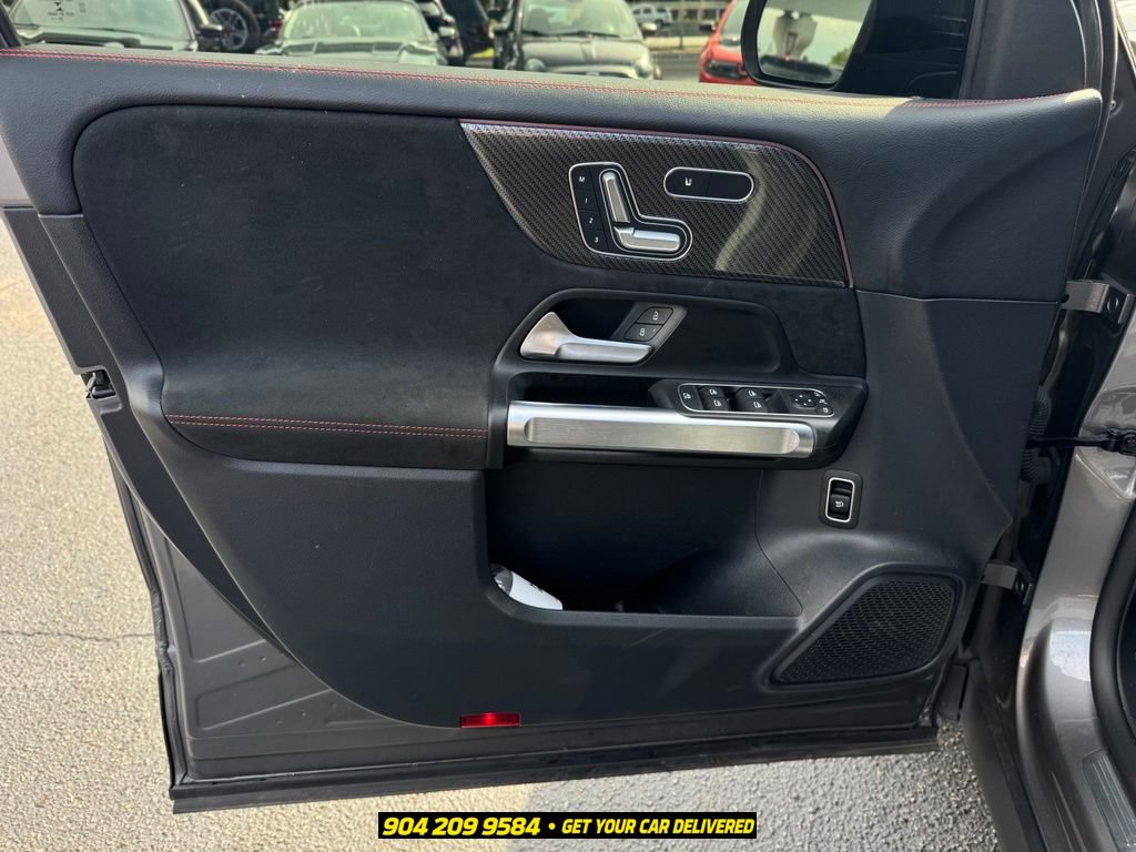 Used 2022 Mercedes-Benz GLB 35 AMG 4MATIC image 18