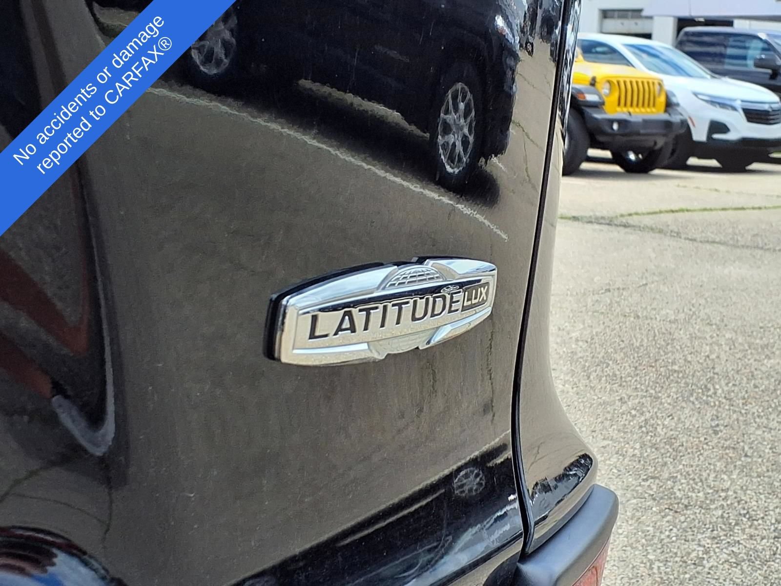 Used 2022 Jeep Cherokee Latitude Lux AWD/4WD image 11