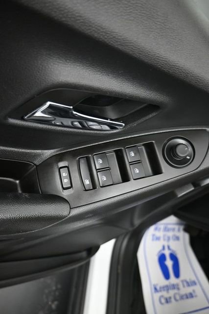 Used 2022 Chevrolet Trax LT w/ Sport Edition FWD image 11