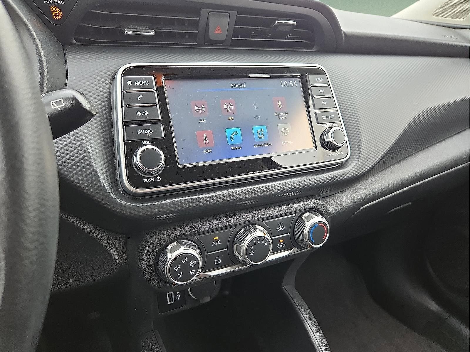 Used 2023 Nissan Kicks S FWD image 15