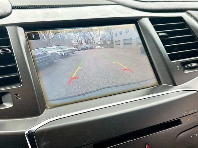 Used 2016 Lincoln MKS image 14