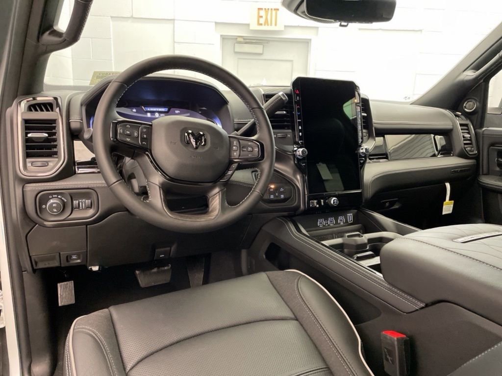 New 2026 RAM 2500 Limited AWD/4WD image 15