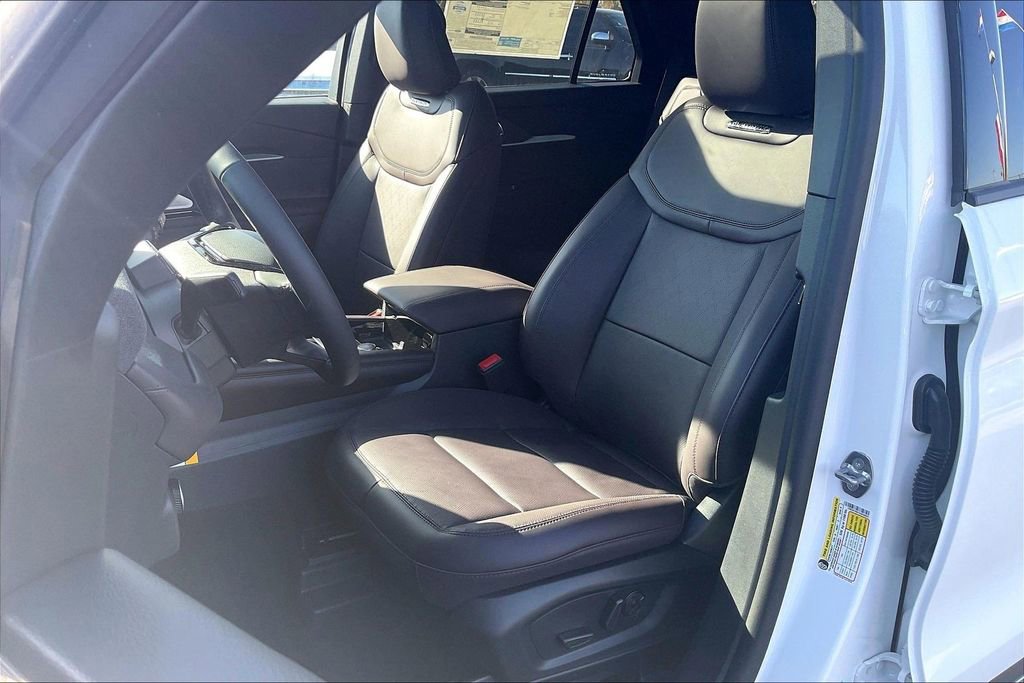 New 2025 Ford Explorer Platinum image 9