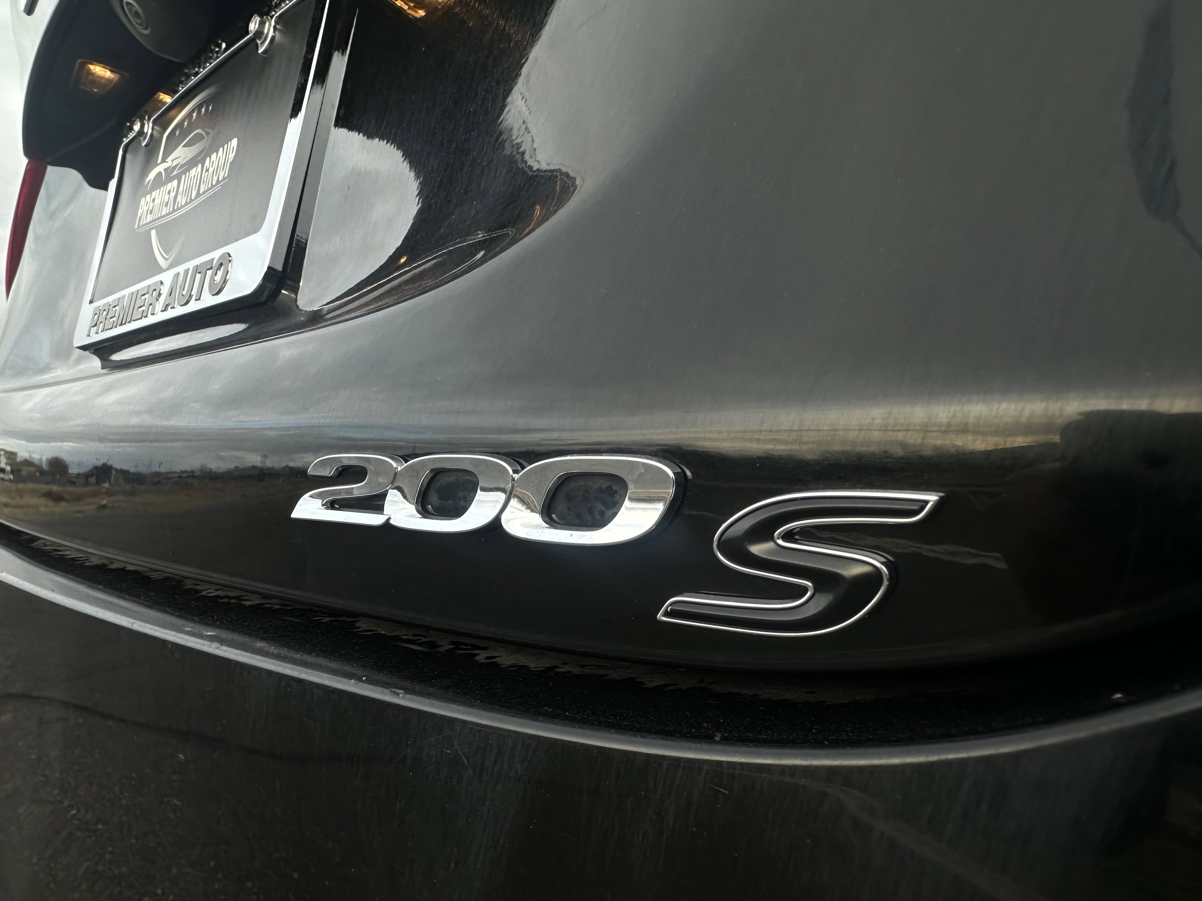 Used 2016 Chrysler 200 S FWD image 7