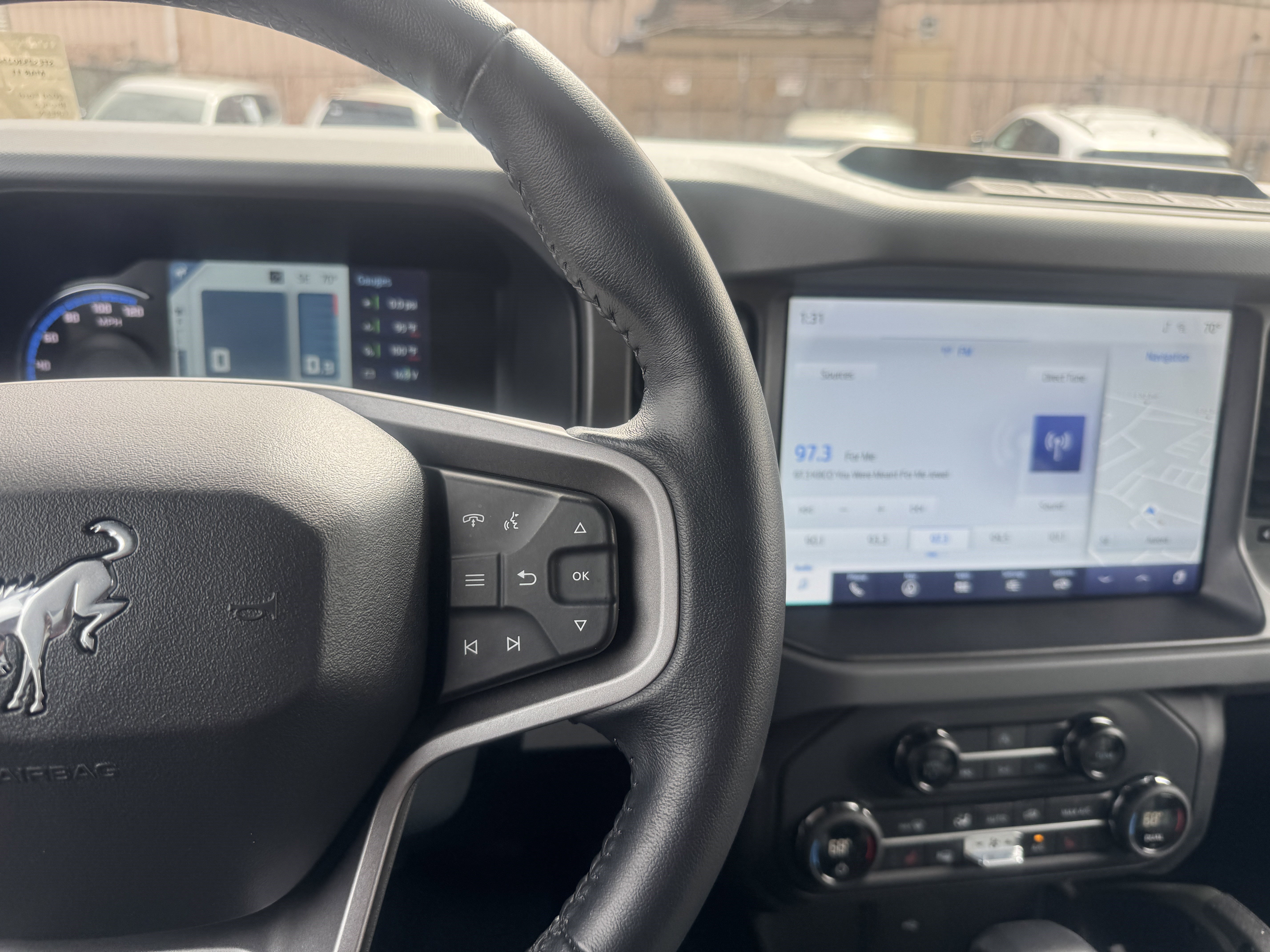 Used 2024 Ford Bronco Everglades image 22