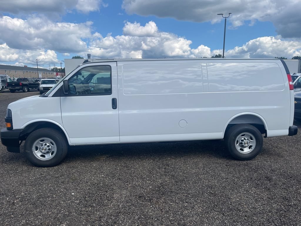 New 2025 Chevrolet Express 3500 Extended w/ Driver Convenience Package RWD image 2