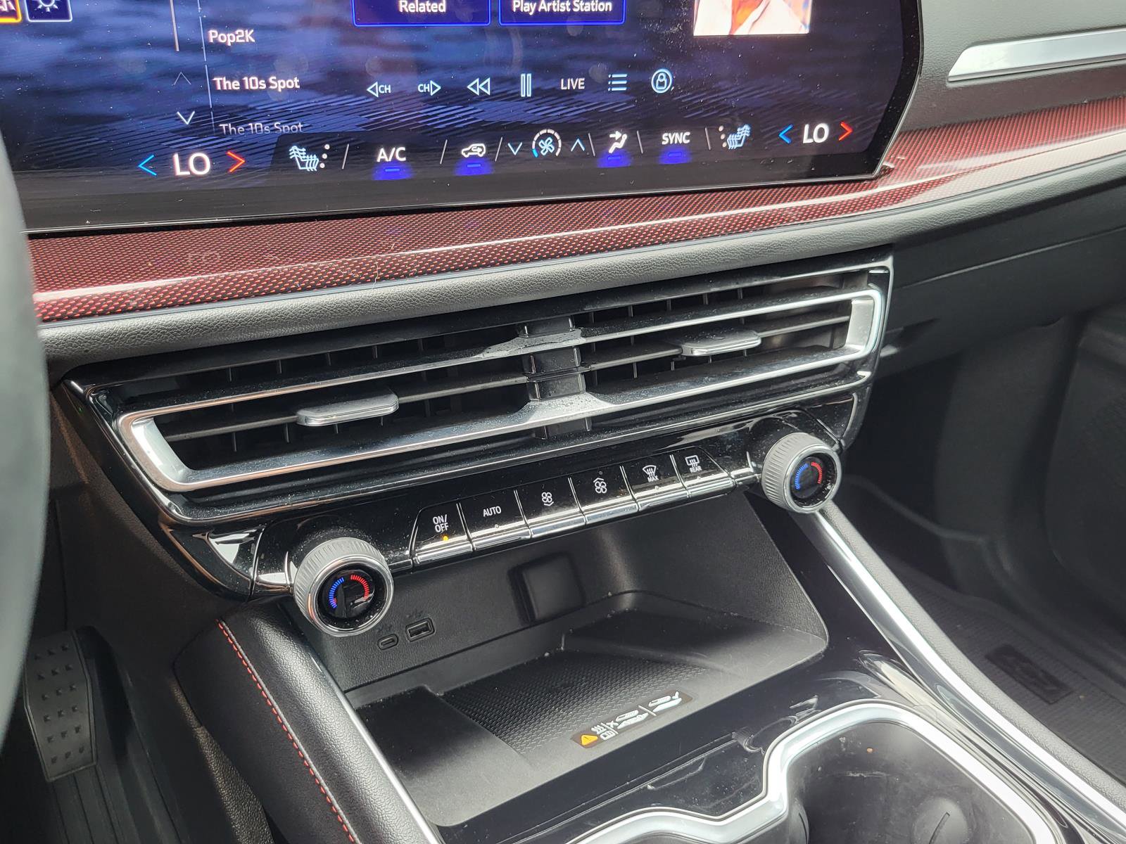 Used 2026 Chevrolet Traverse Z71 w/ Driver Confidence Package image 28