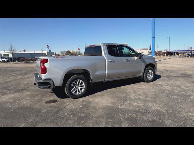 Used 2022 Chevrolet Silverado 1500 LT image 9