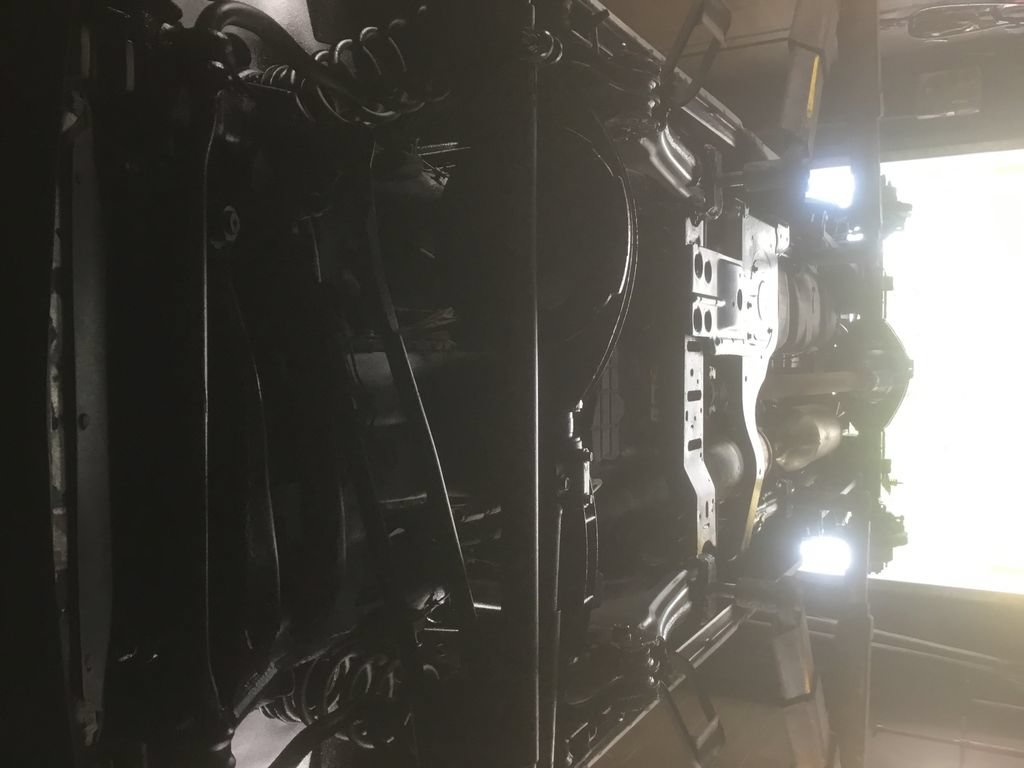 Used 2018 RAM 2500 Tradesman w/ Chrome Appearance Group AWD/4WD image 8