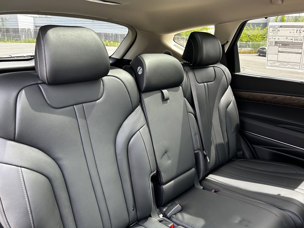 Used 2025 Genesis GV80 2.5T Advanced image 19