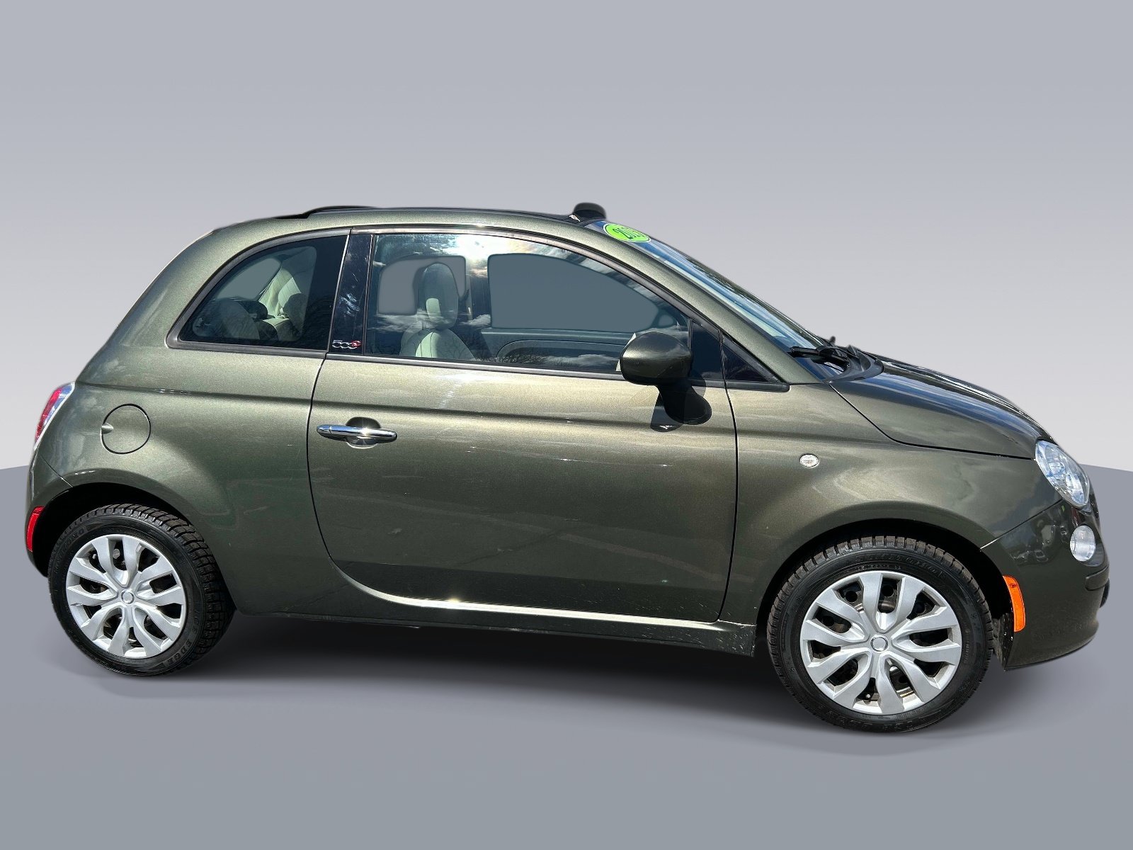 Used 2015 FIAT 500 Pop FWD image 2