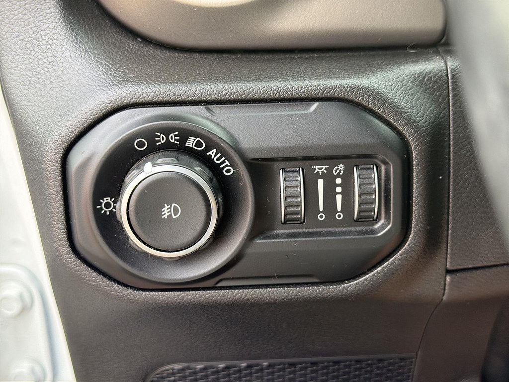 Used 2018 Jeep Wrangler Unlimited Sport S AWD/4WD image 16