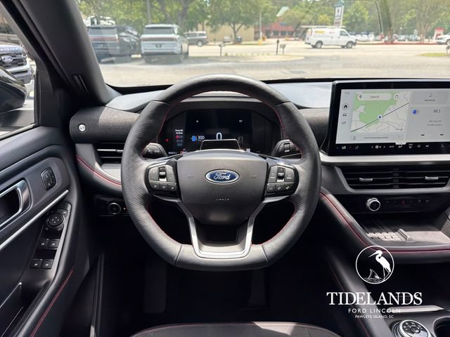 Certified 2025 Ford Explorer ST-Line w/ Premium Package AWD/4WD image 17