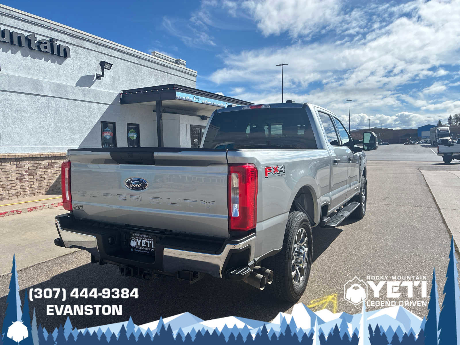 Used 2023 Ford F350 XLT w/ FX4 Off-Road Package AWD/4WD image 3